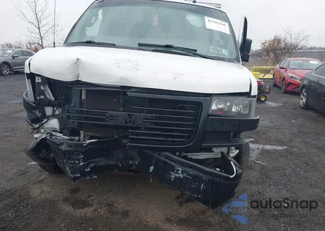 2019 GMC Savana 2500 Work Van z USA, uszkodzony, nr VIN 1GTW7AFG3K1155428